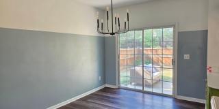 Rare 3 bed 2.5 bath Townhome located in Kennesaw Gallery 4