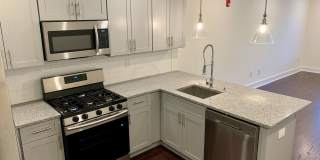 Stunning 2-Bed Condo with Private Roof Deck in Norris Square! Available mid-July! Gallery 3