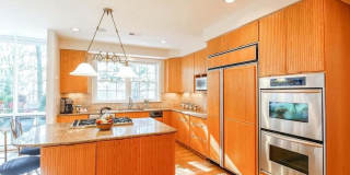 9720 HOLLOWAY HILL Court Gallery 5