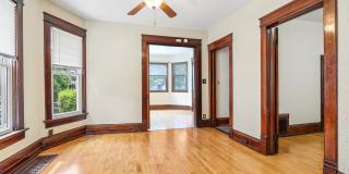 1660 N Marshall St Gallery 21