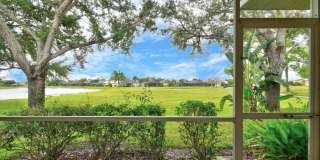 2 Bedroom with Den and Garage. Over !800 Sq. Ft under air Gallery 31