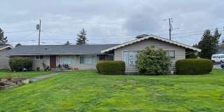 1897 32nd Pl NE Gallery 2