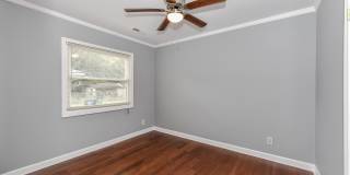 306 Plymouth Avenue Gallery 12