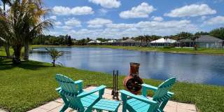 3/2/2 with huge screened-in lake view patio in The Pines/Jensen Beach Gallery 1