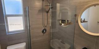 315 Walnut St Gallery 16