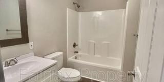 721 Liberty Street Gallery 14