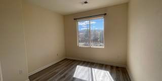 SW Littleton Top Floor Condo with Mountain Views! Gallery 14