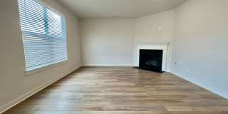 5 Bed, 3.5 Bath Home w/ 2 Car Garage in Harvest Point Gallery 6