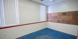 207 W KING Street Gallery 35