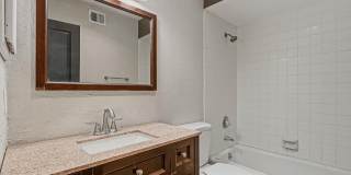 604 LA CHAPA Avenue Gallery 17