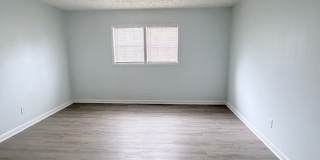 Dodson Courtyard Apartments 1 & 2 Bedrooms Available Gallery 28