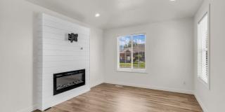 Spacious 5 Bed Kaysville Home with 3-Car Garage Gallery 18