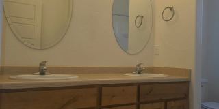 MOVE IN SPECIAL: $300 off the first full month of rent! Gallery 15
