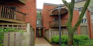 2140 N Lincoln Avenue Gallery 1