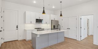 6418 Maple Gallery 22