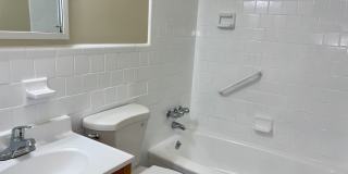 Greenlyn Apartments Gallery 7