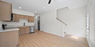 S. 7th St. - 320-330 Gallery 11