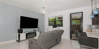 7902 NW 105th Ct Gallery 8