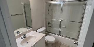 SOUTHWOOD: 4016 Colleton Ct  - Main Townhouse - $200 Utility Credit Gallery 7