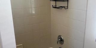 Spacious 4BR House in Riverside Gallery 33