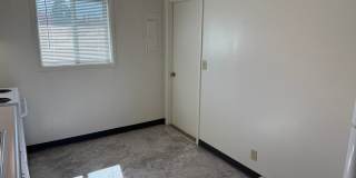 Large upstairs 2 bedroom apartment! Gallery 11