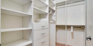 Riverview at Upper Landing Gallery 9