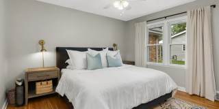 9100 Club Road Gallery 9