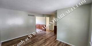 Nice Updated 2 Bed 1.5 Bath Duplex in Basehor-Available NOW!! Gallery 10