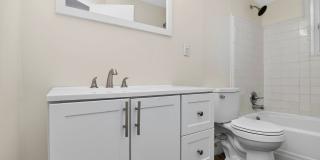 Lovely Two Bedroom Condo in Cotswold! Gallery 17