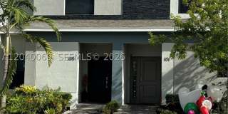 105 NE 3rd Ct Gallery 1