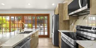 5327 Saxon Street - 5327 Gallery 5