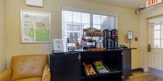 Washington, D.C. - Fairfax - Fair Oaks Gallery 9