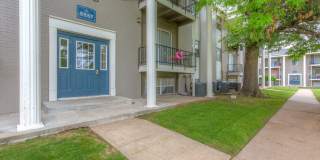 Crossings at Midtown Gallery 36