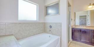 5601 VALLEY MAPLE Drive Gallery 38