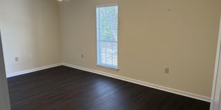 28712 Canal Road Gallery 14