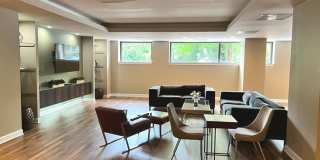 2111 WISCONSIN AVE NW #420 Gallery 25