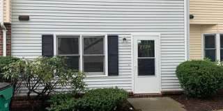 3 Bedroom 2.5 Bath Townhouse Gallery 1