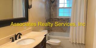 Beautiful 4bed/3bath Corner Lot in Suburban Heights Gallery 21