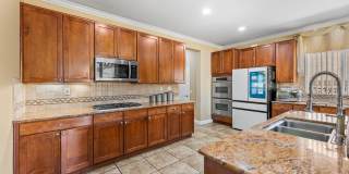 44256 Dahlia Street Gallery 18