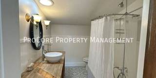 Charming Upper Unit Studio –Above Garage | $1,195.00 | Near Downtown Gallery 14