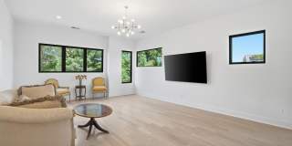 1513 OAKVIEW Drive Gallery 48