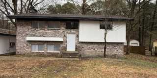 Beautifully Remodeled 4-Bedroom, 2-Bathroom Home with Modern Finishes in Benton! Gallery 1