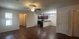 3 Bedroom 2 Bathroom 2 Car Garage Duplex In Moore Gallery 5