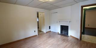 1 Bed/1 Bath Home steps from the Downtown Campus - Available Now, June, July or August! Gallery 6
