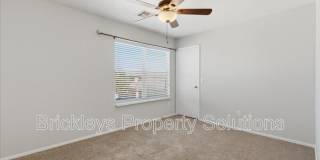 2413 E Hazeltine Way Gallery 29