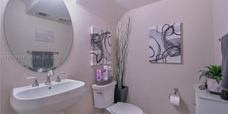129 Riverwalk Cir E Gallery 4