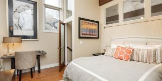 4000 Brush Creek Road Gallery 7
