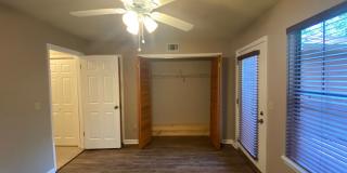 1284 High Road - Two Bedroom/Two Bath Townhome Gallery 11