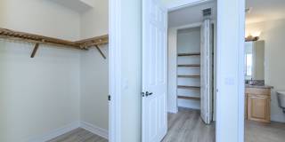 PET FRIENDLY UNFURNISHED ELEVATED PENTHOUSE LIVING WITH PRIVATE ELEVATOR Gallery 42
