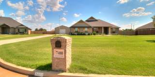 3 Bed, 2 Bath Home with Bonus Office and  Huge Workshop Gallery 4